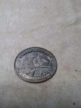 Patriotic Commemorative Coin - Silver Tone